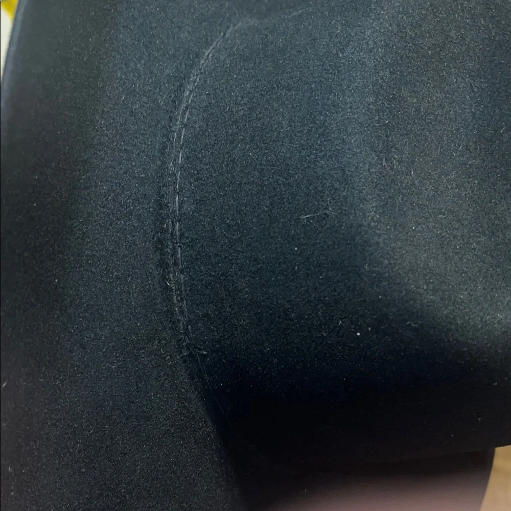Stetson Gold and Cream Hat Interior - Picture 6 of 6